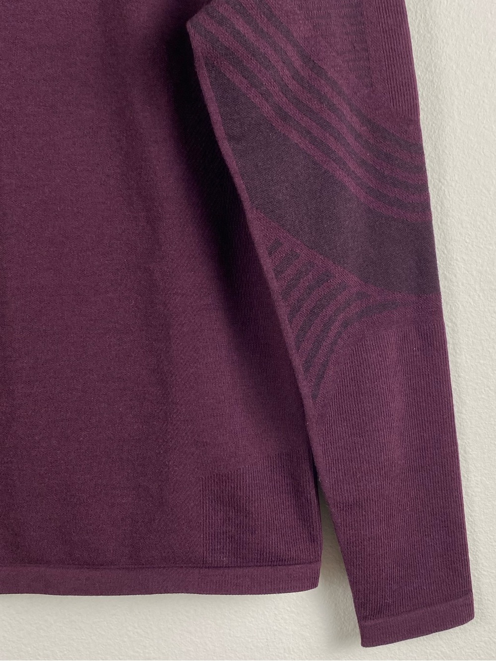 Smartwool Intraknit Active Base Layer Long Sleeve Top | Eggplant/Black - Picture 11 of 16